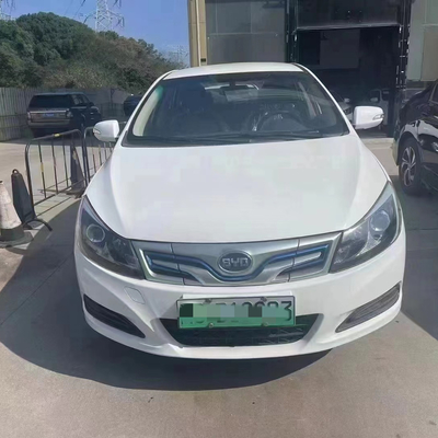 2019 BYD E5 450 400KM EV 자동차 0KM 재판 최고 속도 130KM/h 4 문 5 좌석 매우 재고