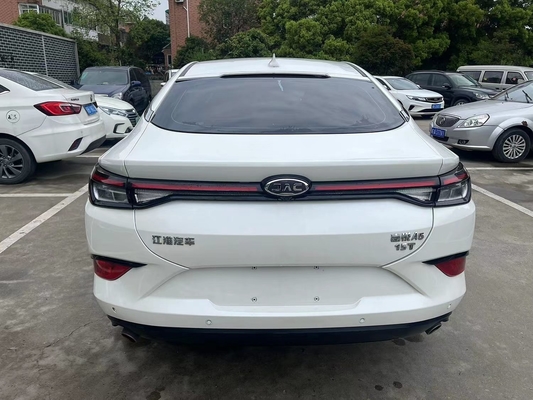 중고 2020 JAC J7 A5 1.5T 2WD 중고차 5 문 5 좌석 50-80L 연료 탱크 용량