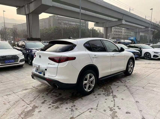 64L 탱크 용량 알파 로미오 스텔비오 Q4 스포츠 SUV 좋은 상태 최고 속도 230KM/h