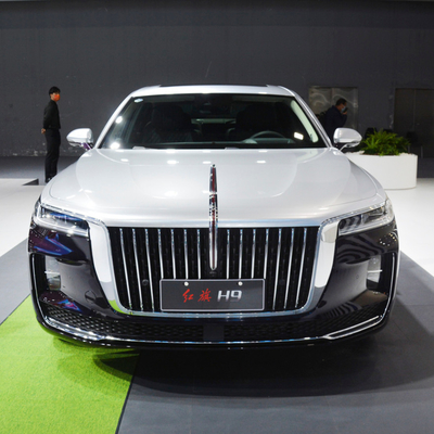 ESC-장비한 Hongqi H9 2.0T 세단 전기 후면 거울 및 최적의 운전
