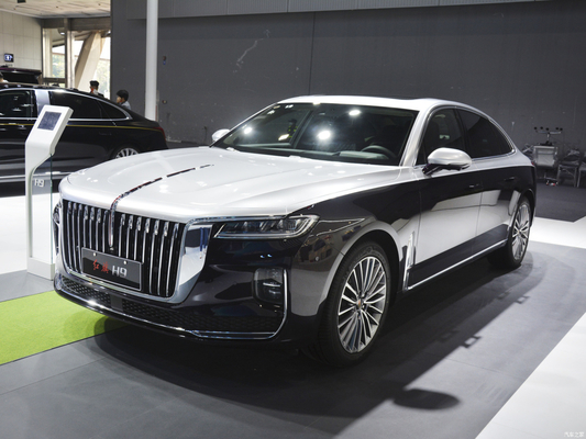 ESC-장비한 Hongqi H9 2.0T 세단 전기 후면 거울 및 최적의 운전