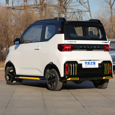 예산 친화적인 미니 전기 자동차 웅링 홍콩 미니 EV LED 헤드 라이트 200km 300km