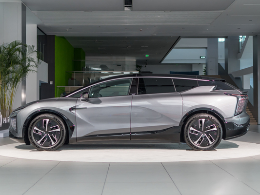 2022 휴먼 호라이즌스 히피 X EV 전기차 6 좌석 630km 고속 SUV 통합 차체