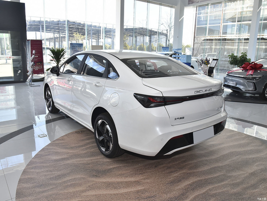 베이징 EU5 PLUS R500 전기 세단 416km 범위와 120KW 총 엔진 전력