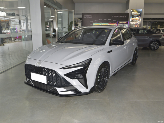 2023MG6 1.5T XLINE 5도어 5자리 해치백 5개의 에어백을 탑재한 가솔린 자동차
