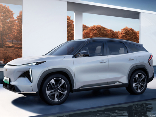 2023 지일리 갤럭시 L7 하이브리드 1.5T PHEV SUV 자동차 CLTC 90km 및 전기 연료 유형