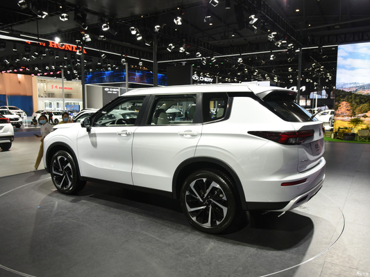 전기 스티어링 시스템 2023 미쓰비시 아웃랜더 1.5T 사륜 구동 Zunyao SUV