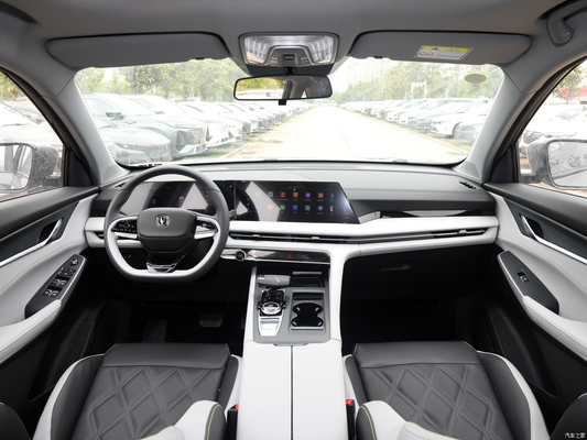 2023 3세대 장안 가솔린 75PLUS 터보 1.5T 엔진의 자동 고급 SUV