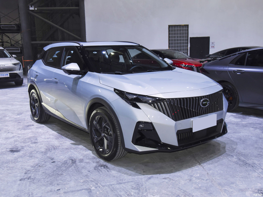 -made 2023 GAC Trumpchi GS3 SUV 파노라믹 선루프와 FWD 드라이브
