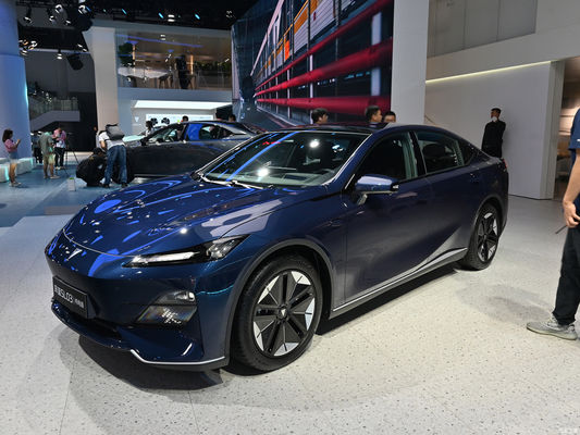 2023년 쉐넌 SL03 전기차 515KM 5개의 문 5개의 좌석 세단 190KW 총 엔진 전력