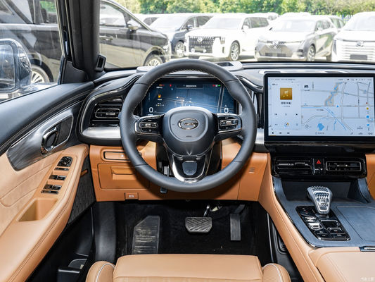 최고의 5도어 7석 SUV 2023 GAC 트럼프치 GS8 가솔린 SUV 파노라마 태양 지붕 자동차