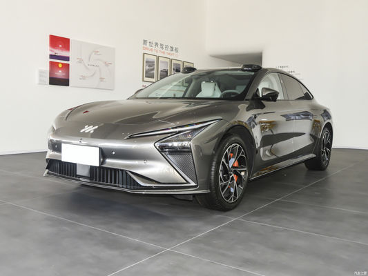 5098*1960*1485mm 하이브리드 연료 타입 고급 전기 스포츠 자동차 고속 성능