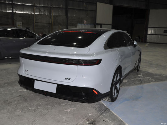 장거리 용량 375KW VOYAH 4도어 5석 세단 730km CLTC 범위