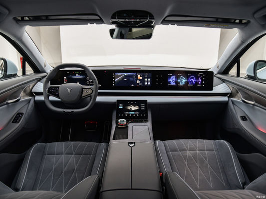 장거리 용량 375KW VOYAH 4도어 5석 세단 730km CLTC 범위