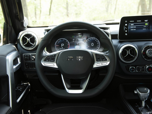 2024 BAIC BJ40 전기 후면 거울과 ESC를 갖춘 다기능 오프로드 트럭