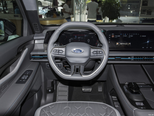 2023 Fordedge L2.0T ECOBOOST 2WD 7석 럭셔리 모델