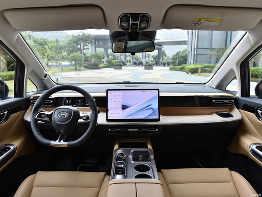 5도어 7석 중형 MPV Trumpchi E8 Max PHEV 하이브리드 차량 150km 범위
