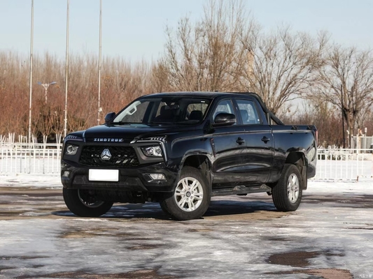 2024 SINOTRUK 2.0T 자동 디젤 4WD 긴 축 고급 픽업 트럭 좌측 운전