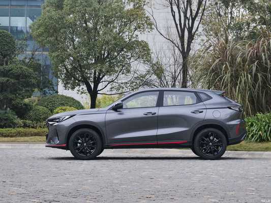 2024 차간 X7 플러스 1.5T DCT 자동 가솔린 자동차 최고 속도는 시속 205 KM까지