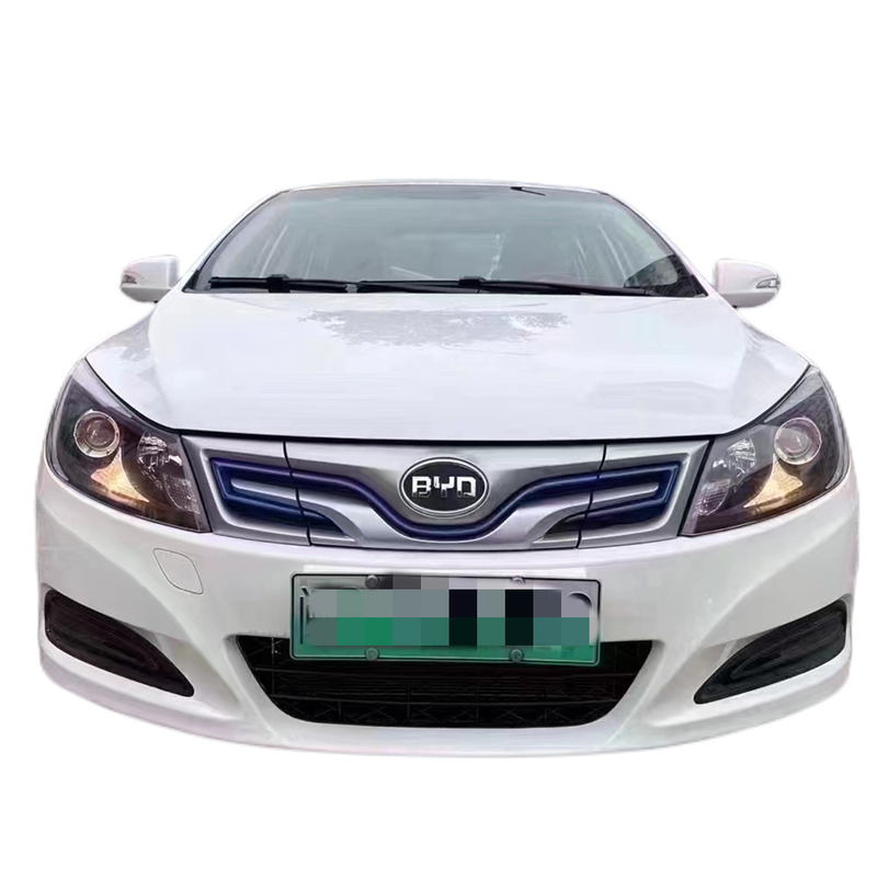 2019 BYD E5 450 400KM EV 자동차 0KM 재판 최고 속도 130KM/h 4 문 5 좌석 매우 재고