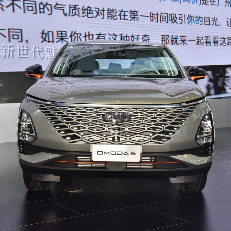 4400*1830*1588mm 2022 2023 컴팩트 가솔린 SUV 1.6T 197 HP 7 DCT 체리 오모다 C5 5 자동차