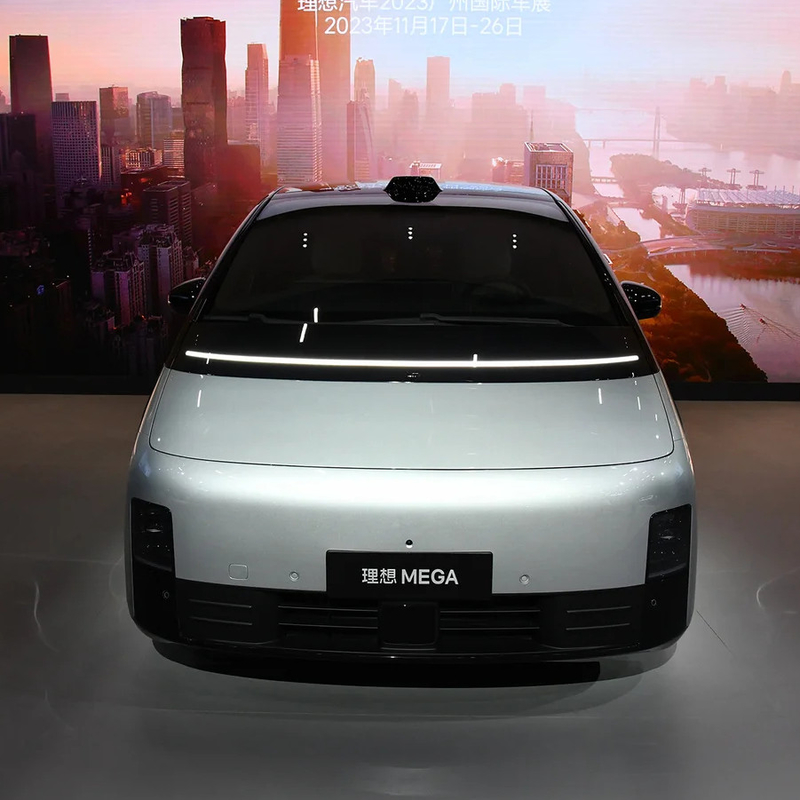2023 MAX MPV 리 메가 오토 EVC 자동차 총 모터 전력 400KW 및 CLTC 범위 700KM