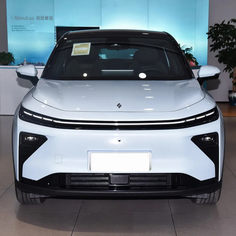 지일리 루일란 7 2023 차이연 5도어 SUV 5석 4690*1892*1650mm 최고속 150KM/h