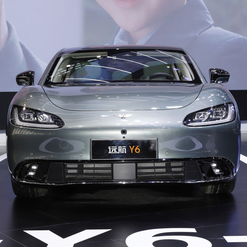 하이 스피드 순수 전기 자동차 Yuanhang Y6 2023 1020KM 장거리 및 205km / h 최고 속도