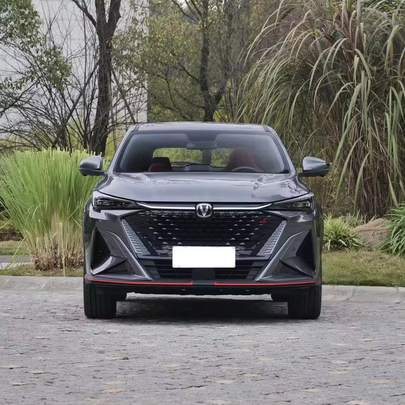 2024 차간 X7 플러스 1.5T DCT 자동 가솔린 자동차 최고 속도는 시속 205 KM까지